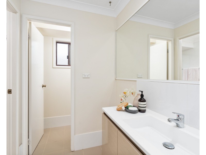 121 Woodview Avenue, Lisarow NSW 2250