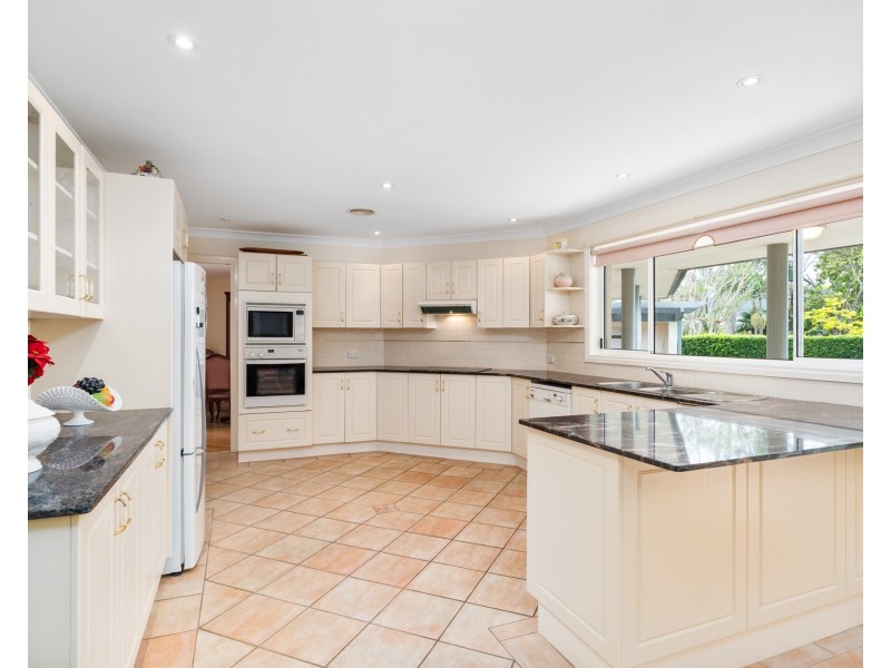 11C Eulalia Avenue, Point Frederick NSW 2250