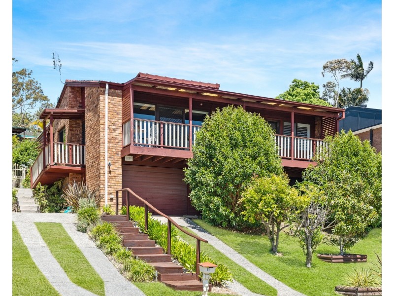 51 Holcombe Avenue, Narara NSW 2250