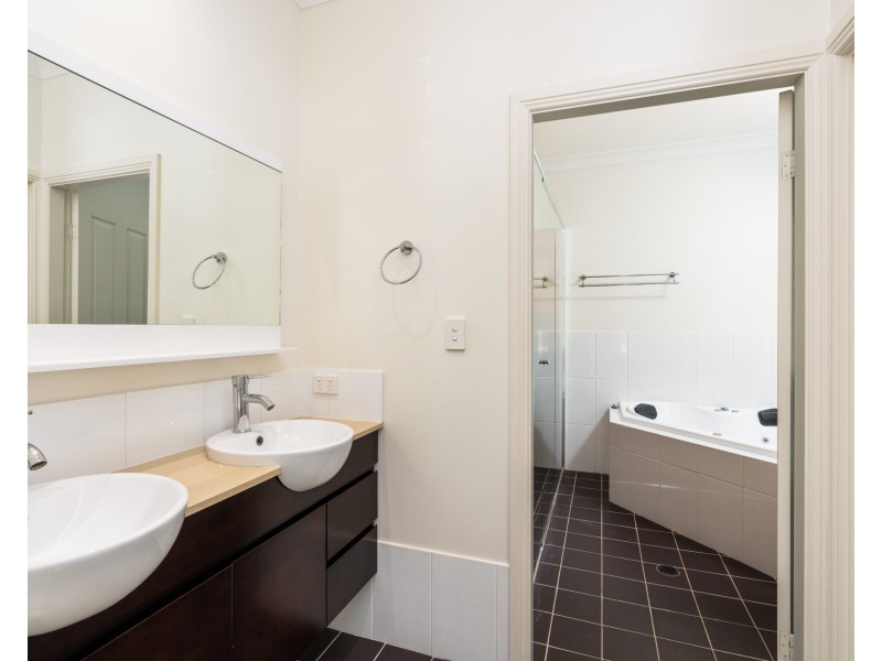 54 Meadow Road, Springfield NSW 2250