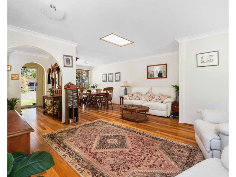 24 Ferntree Close, Wyoming NSW 2250