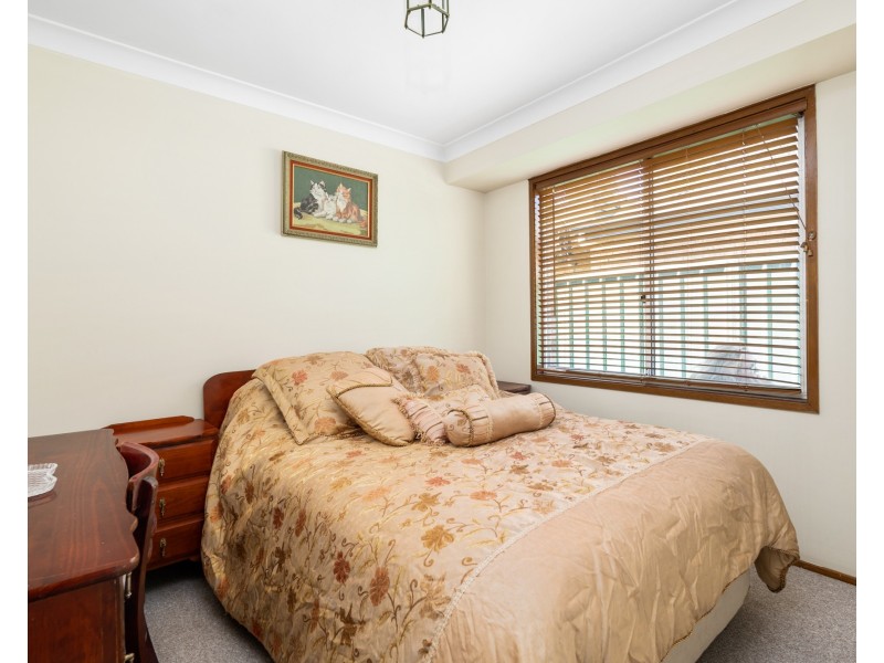 24 Ferntree Close, Wyoming NSW 2250