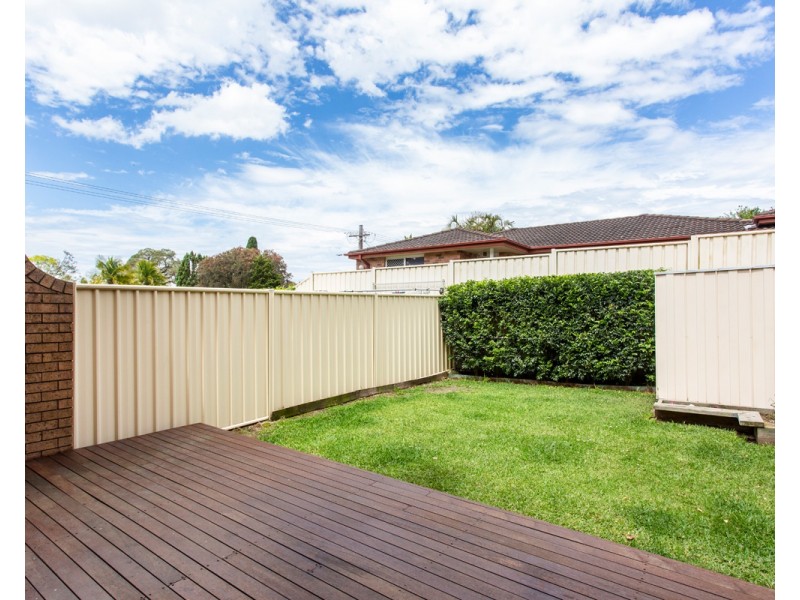 2/14 Russell Street, East Gosford NSW 2250
