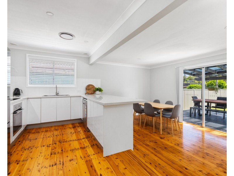 61 Maidens Brush Road, Wyoming NSW 2250