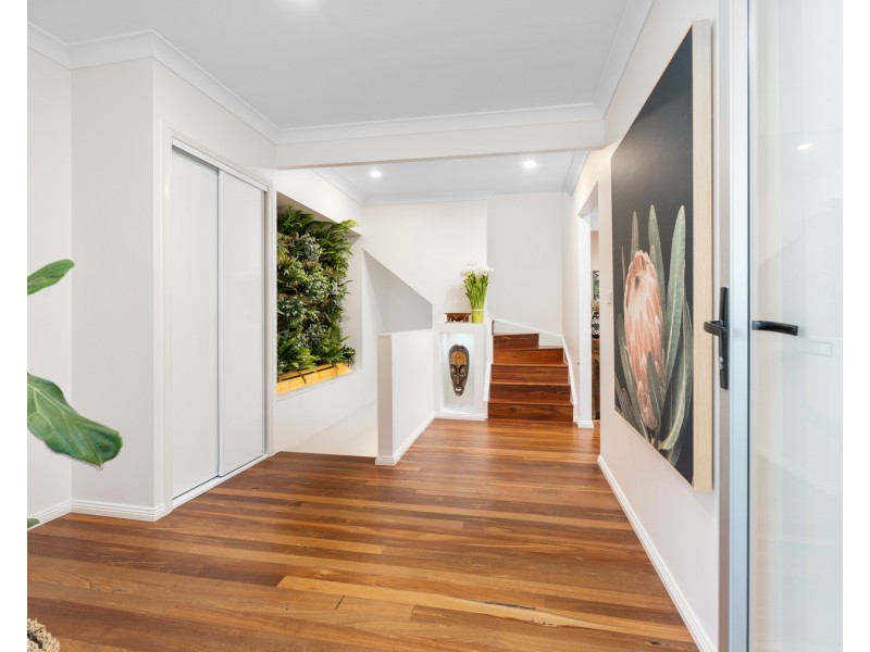54 Forresters Beach Road, Forresters Beach NSW 2260