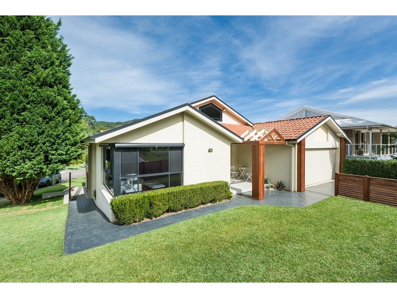 17 Bannister Drive, Erina NSW 2250