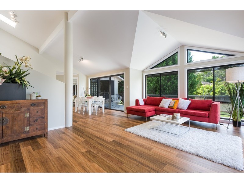 17 Bannister Drive, Erina NSW 2250