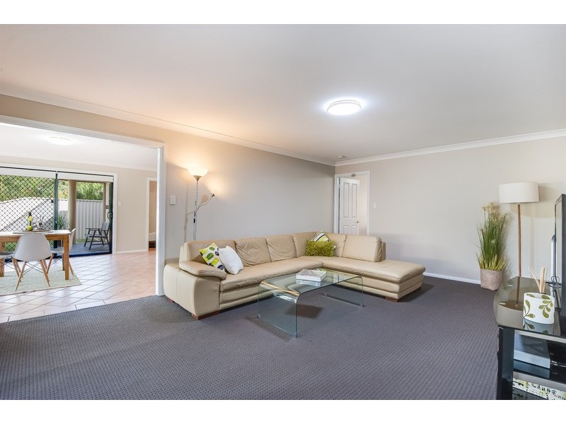 17 Bannister Drive, Erina NSW 2250