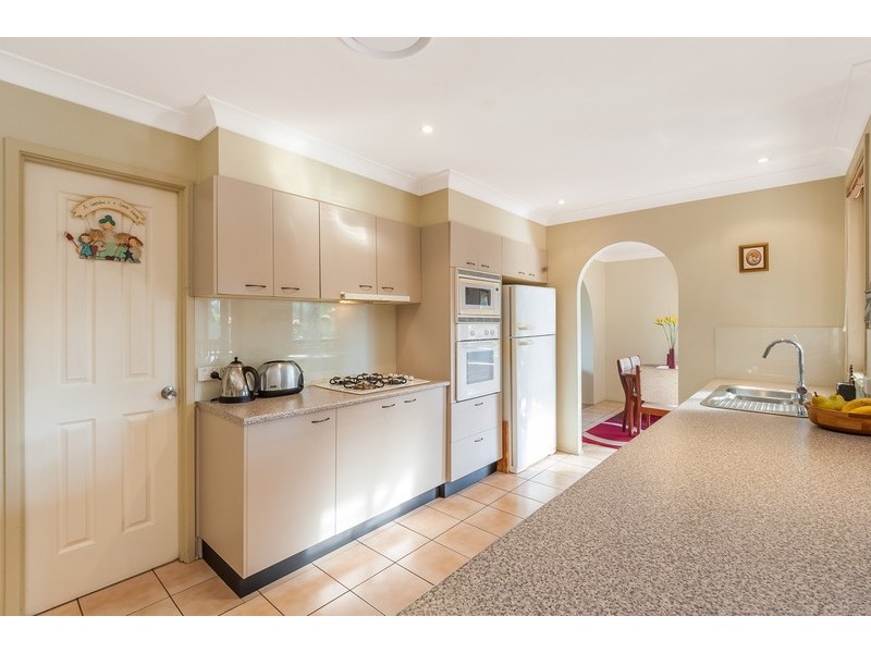 5 Guss Cannon Close, Green Point NSW 2251