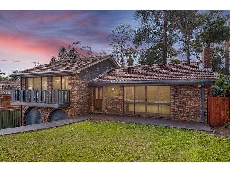 8 Kilkenny Parade, Berkeley Vale NSW 2261