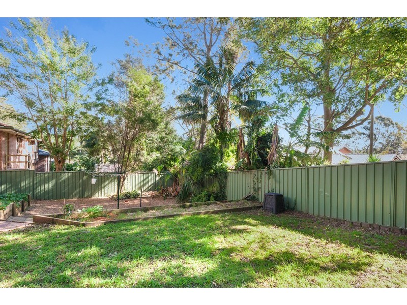 8 Kilkenny Parade, Berkeley Vale NSW 2261