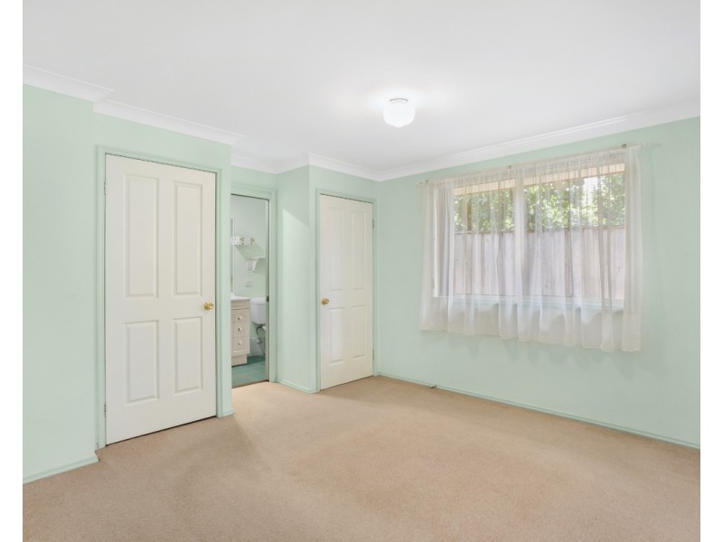 2/26 Robinia Parade, Springfield NSW 2250
