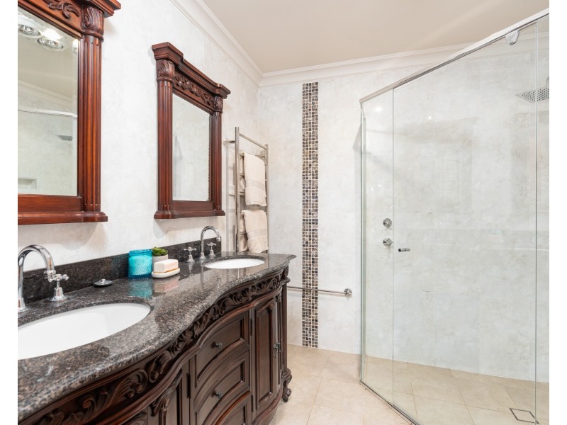 26 Oakes Street, Kariong NSW 2250