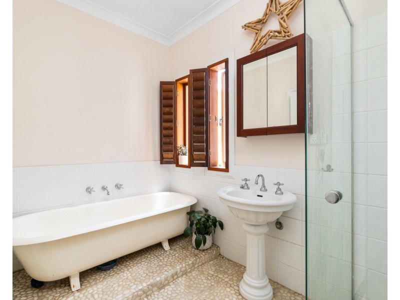 25 Sunrise Avenue, Terrigal NSW 2260