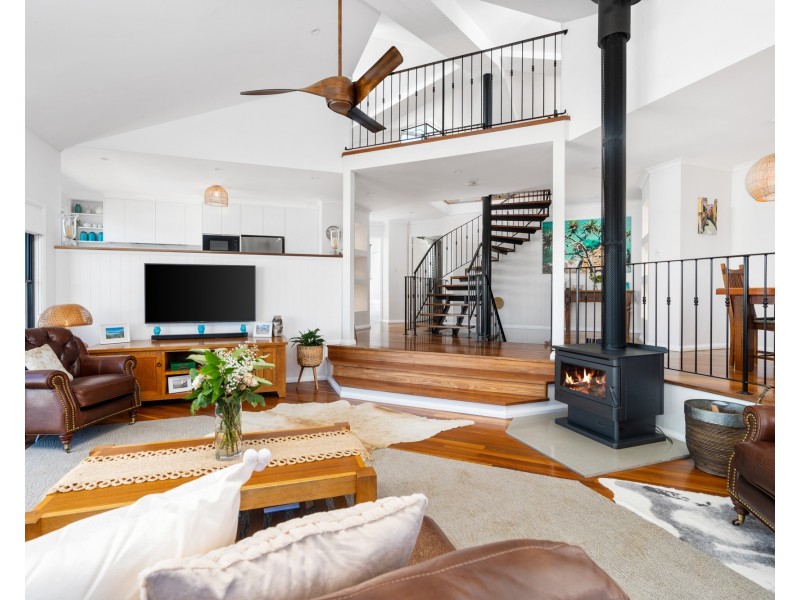 5 Lavinia Street, Forresters Beach NSW 2260