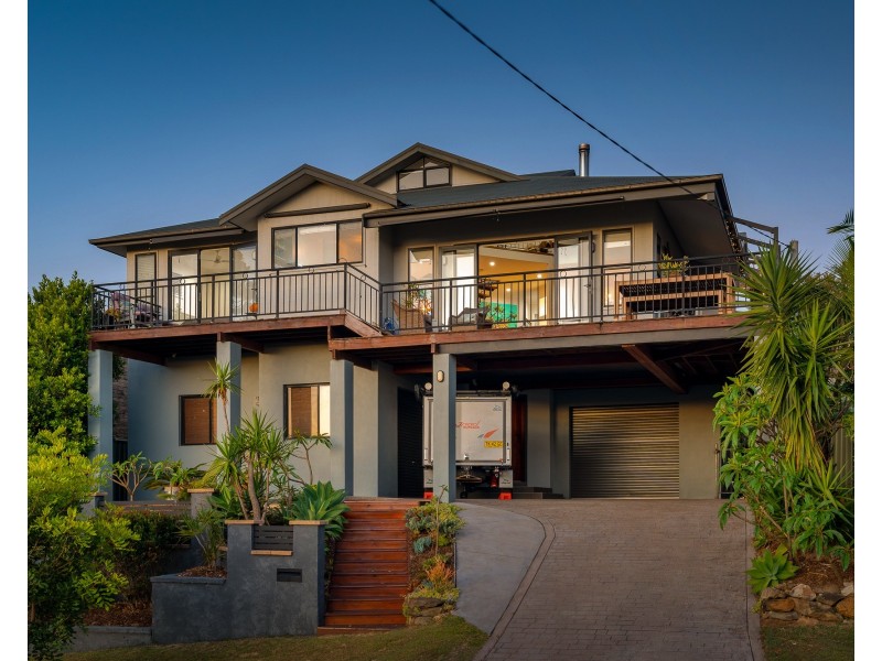 5 Lavinia Street, Forresters Beach NSW 2260