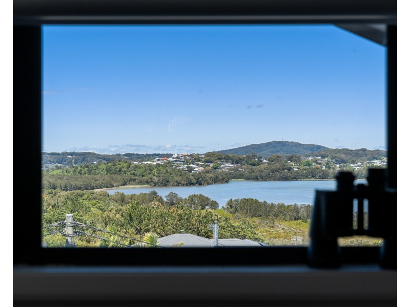 5 Lavinia Street, Forresters Beach NSW 2260