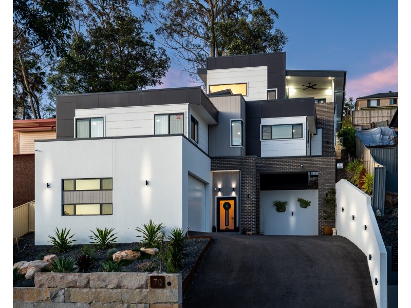 70 Woodview Avenue, Lisarow NSW 2250