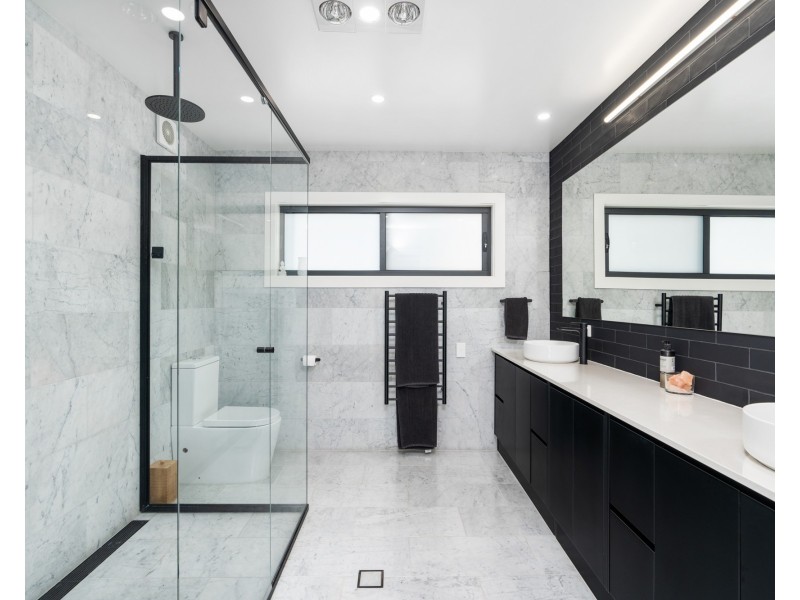 70 Woodview Avenue, Lisarow NSW 2250