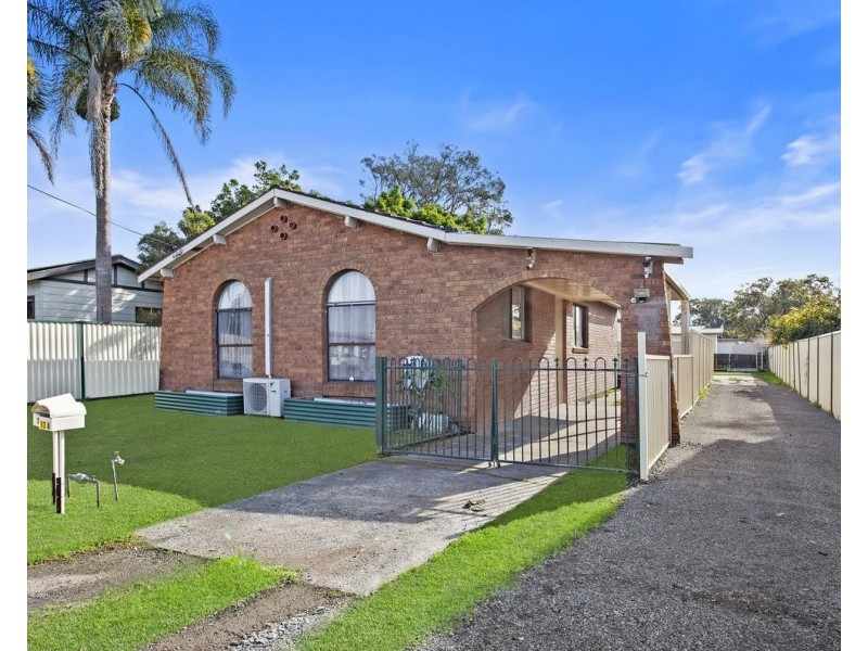 13 Goobarabah Avenue, Lake Haven NSW 2263
