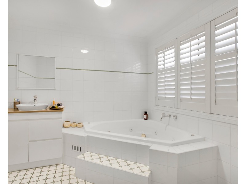 63 Manns Road, Narara NSW 2250