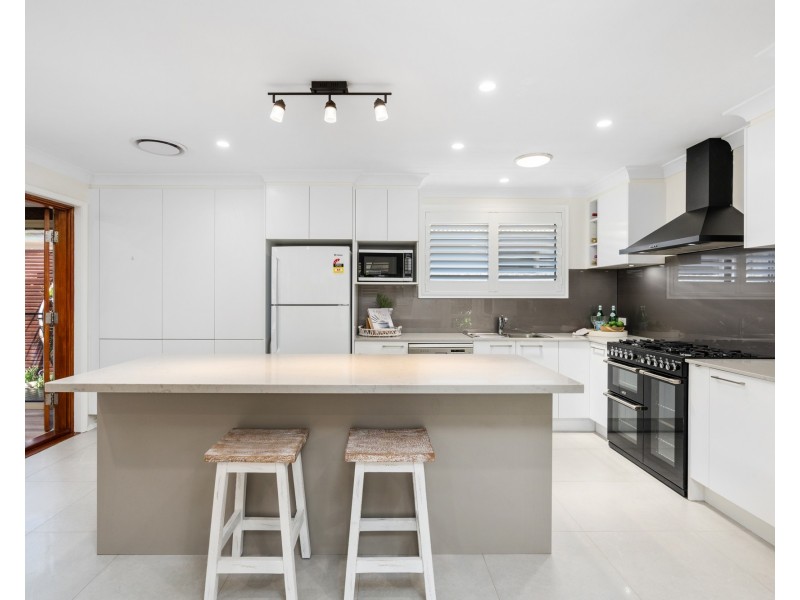 3 Tamara Road, Erina NSW 2250