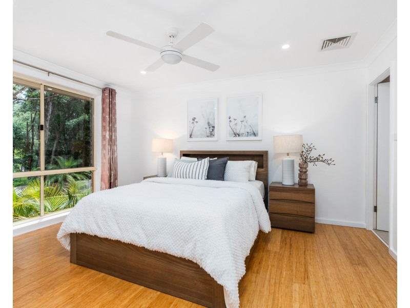16 Kambala Close, Wyoming NSW 2250