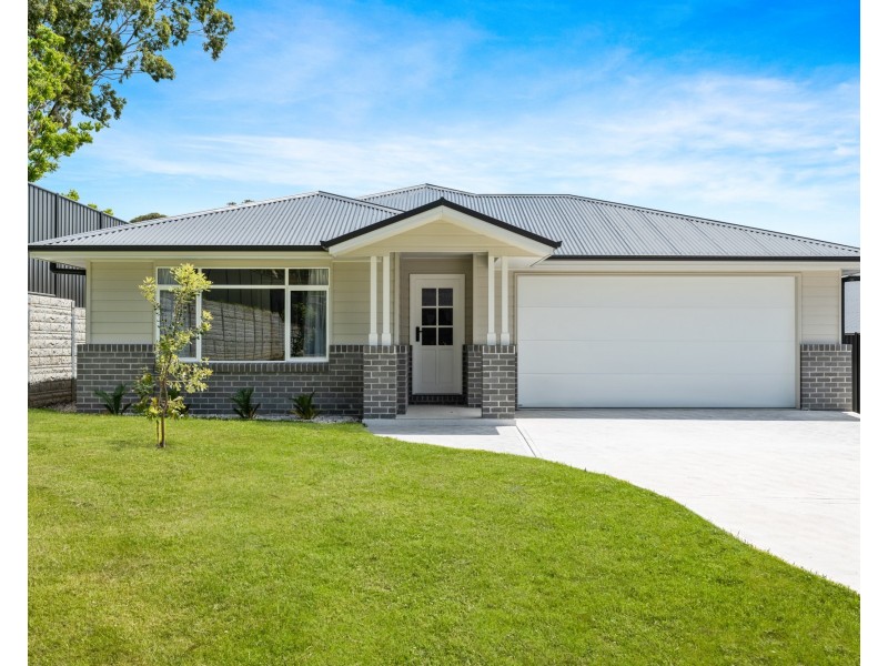 19 Corkwood Street, Berkeley Vale NSW 2261