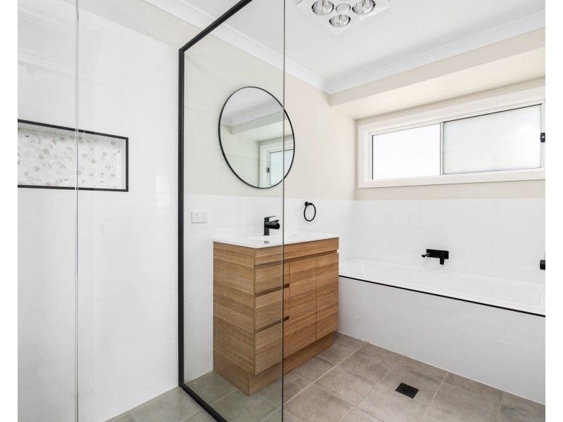 19 Corkwood Street, Berkeley Vale NSW 2261