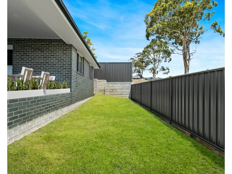 19 Corkwood Street, Berkeley Vale NSW 2261