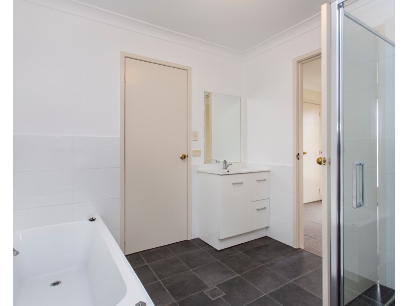 18a Treeview Place, Mardi NSW 2259