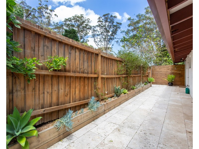 24 Lock Avenue, Springfield NSW 2250