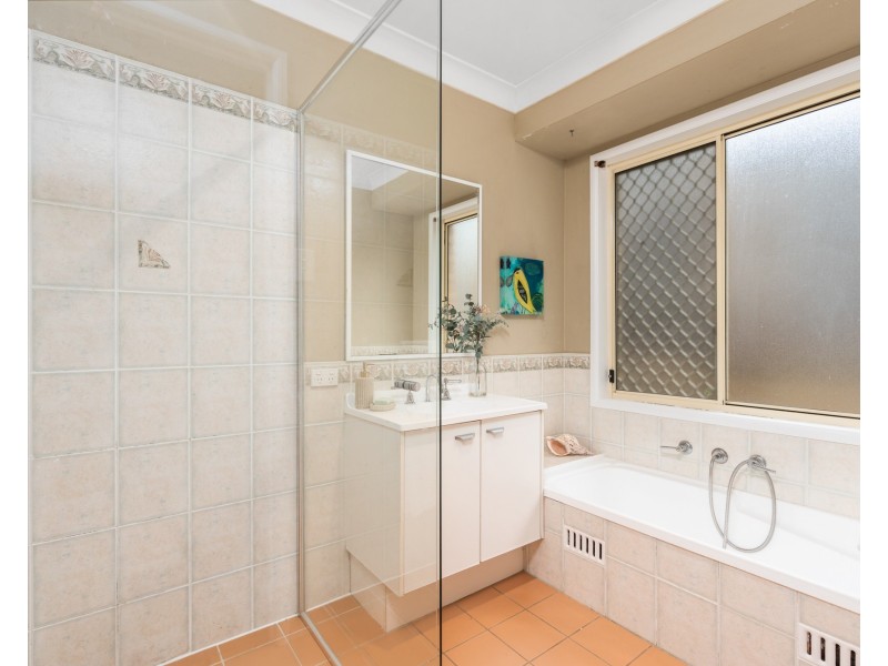 11 Meadow Road, Springfield NSW 2250