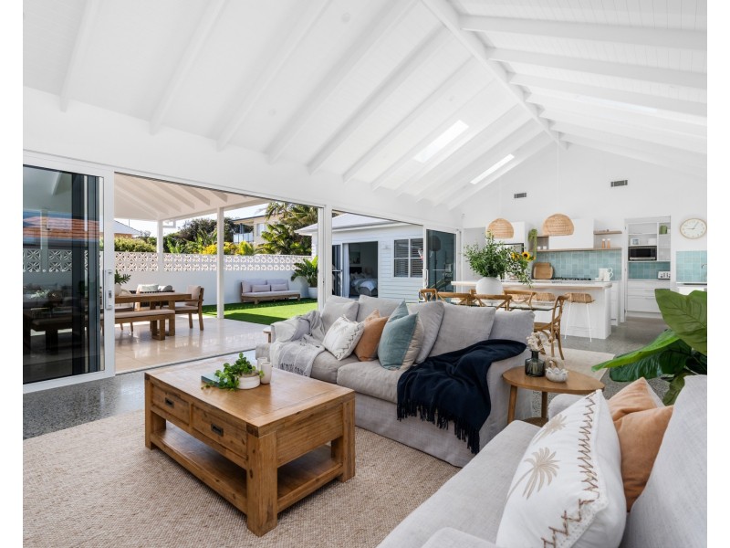 15 Leonard Street, The Entrance North NSW 2261