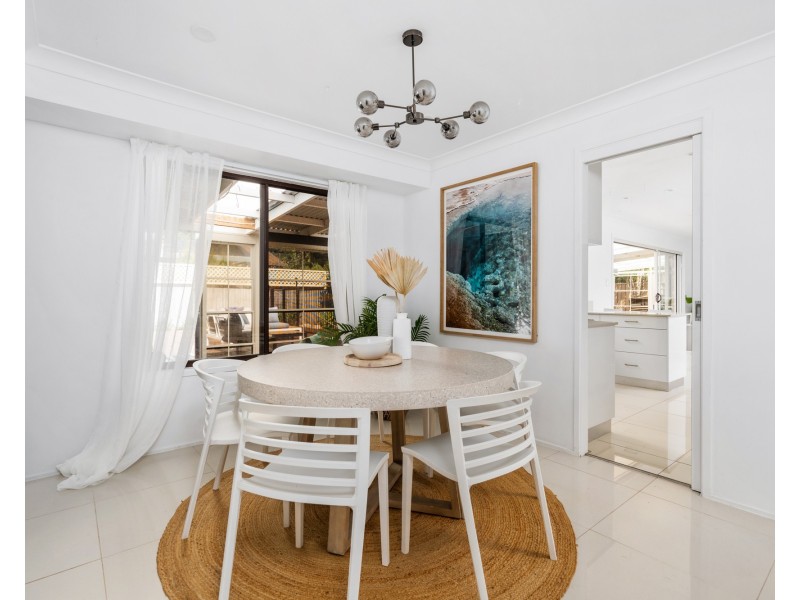 43 Blackbutt Street, Wyoming NSW 2250