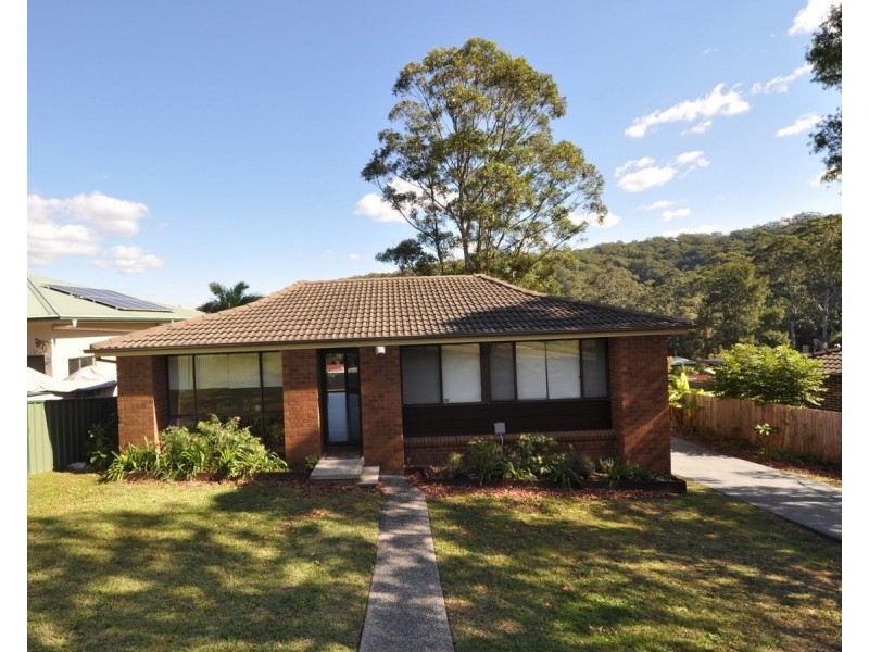 8 Holland Close, Springfield NSW 2250