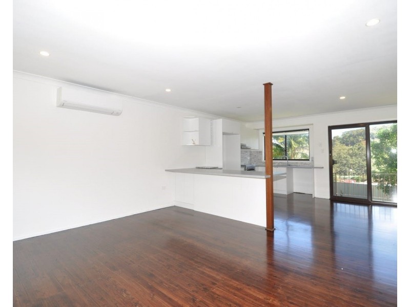 8 Holland Close, Springfield NSW 2250