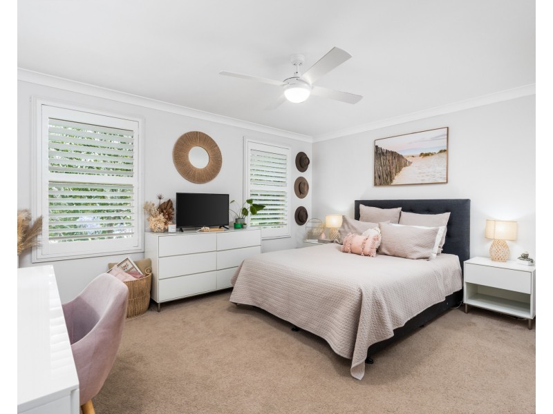 17 Ashburn Close, Lisarow NSW 2250