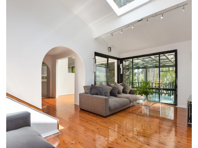 5 Malison Street, Wyoming NSW 2250