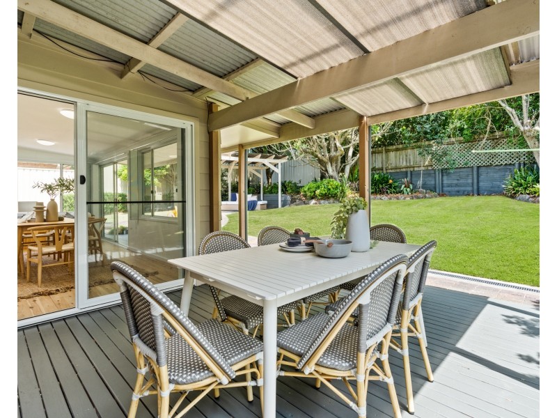 73 Beaumont Avenue, Wyoming NSW 2250