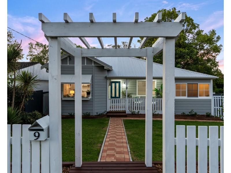 9 Maidens Brush Road, Wyoming NSW 2250