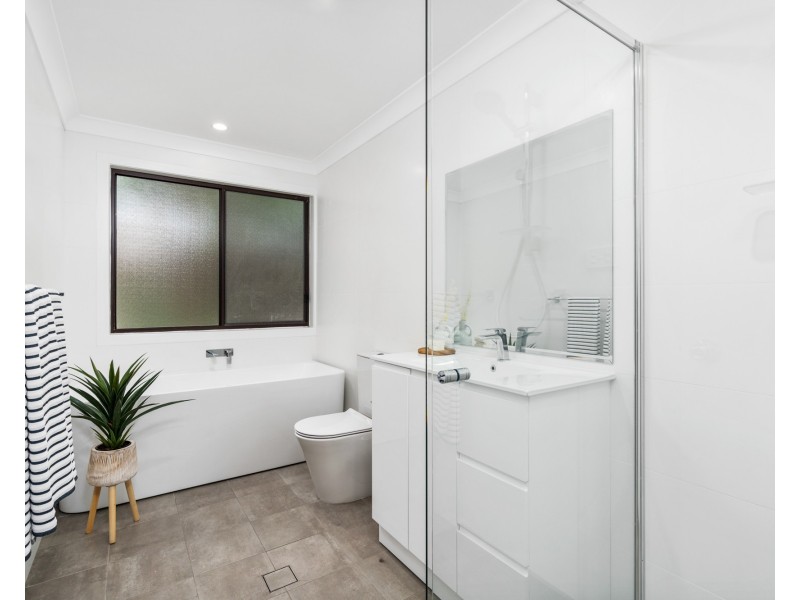14 McNee Close, Lisarow NSW 2250