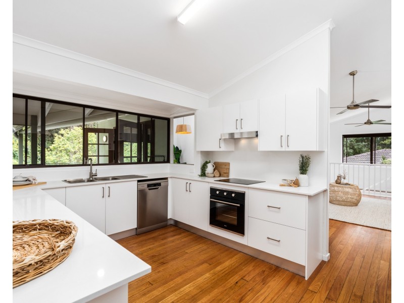 14 McNee Close, Lisarow NSW 2250