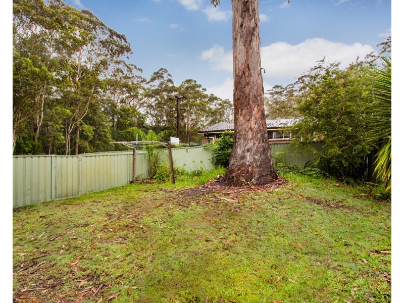 1/4 Kalawarra Road, Wyoming NSW 2250