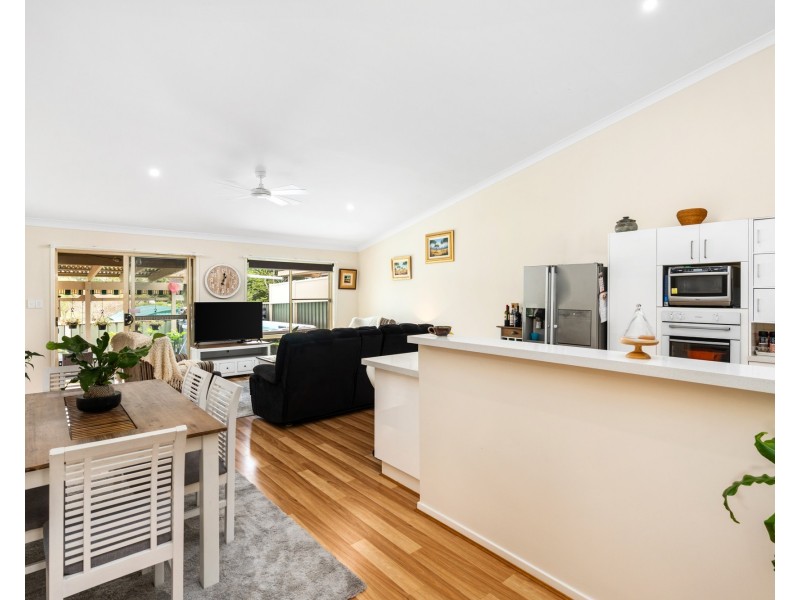 18/8 McLennan Street, Narara NSW 2250