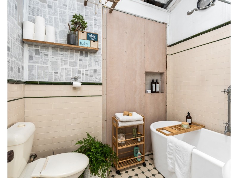 52 Manly Parade, The Entrance North NSW 2261