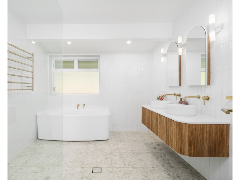 42 McGarrity Avenue, Matcham NSW 2250