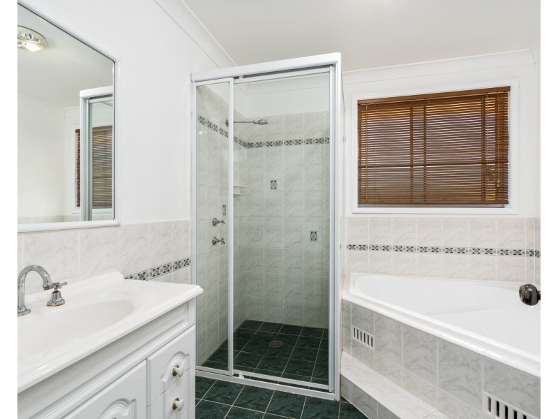 54 Bannister Drive, Erina NSW 2250