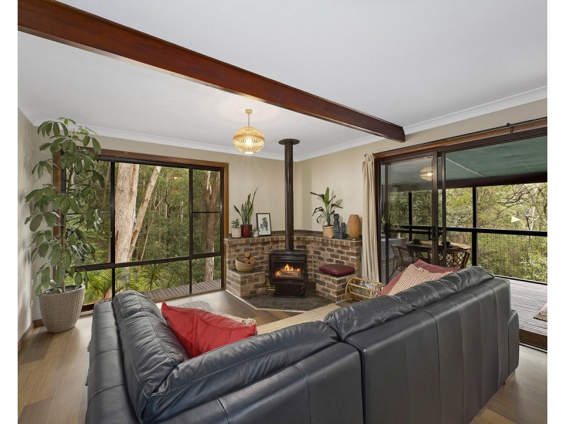 21 Derwyn Close, North Gosford NSW 2250