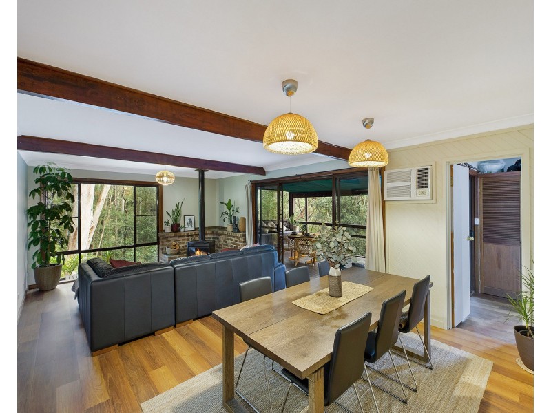 21 Derwyn Close, North Gosford NSW 2250